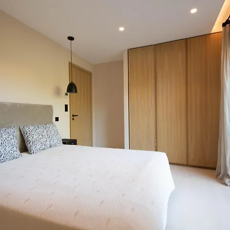 Ghislaine Villa Saint-Tropez